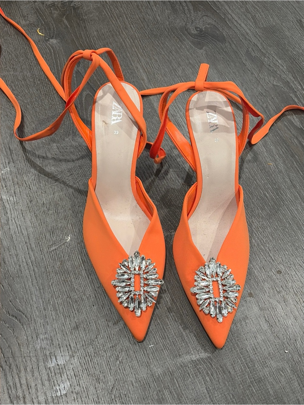 ZARA Neon Orange Crystal Jeweled Lace Up Pointed Toe Heels EU 39 US 8⁠